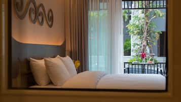Deluxe Room Pool Access | Desk, rollaway beds, free WiFi, bed sheets