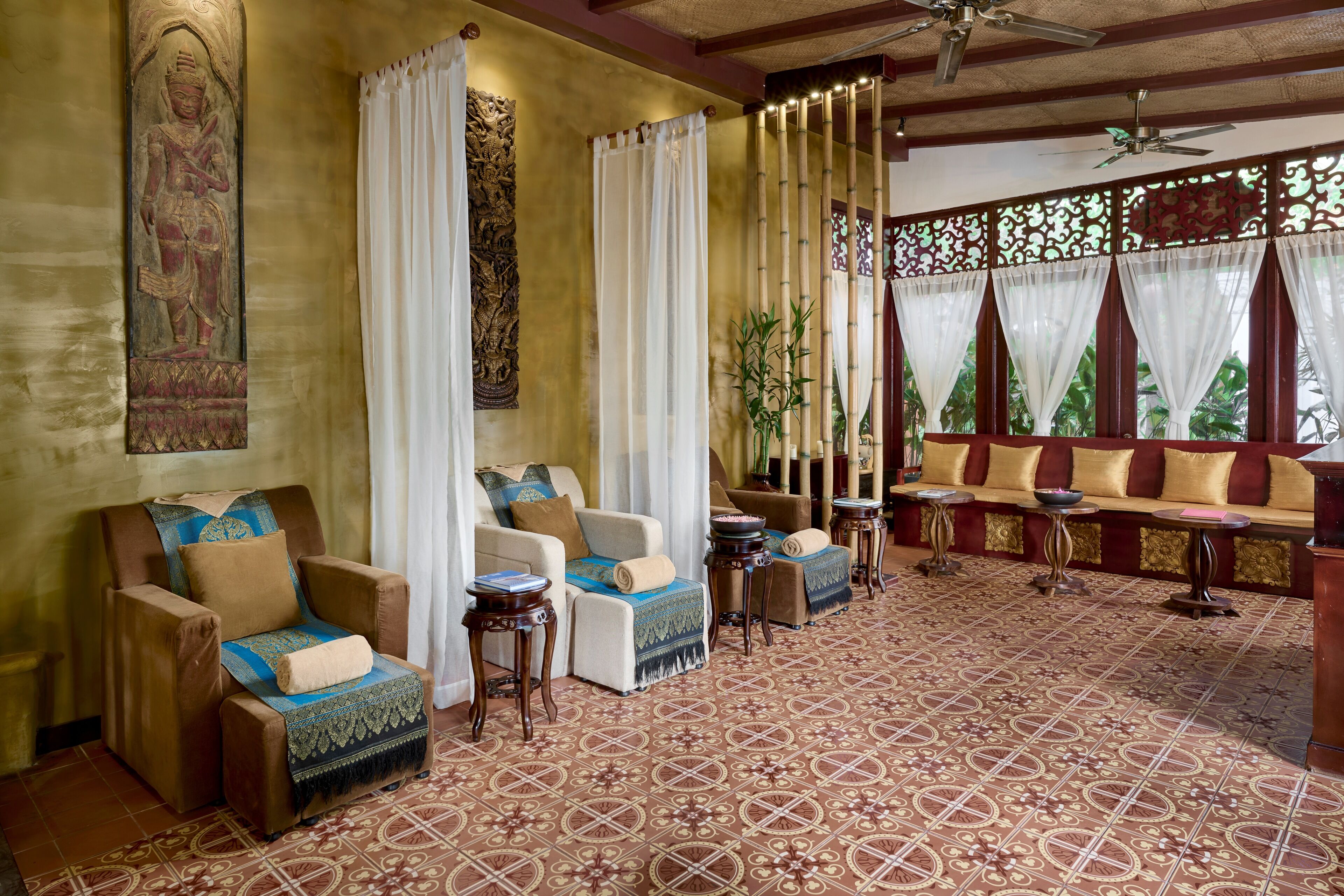 couples treatment room(s), sauna, hot tub, steam room