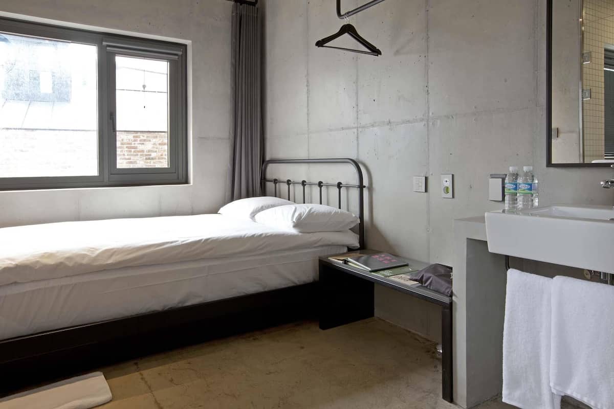 1 camera, biancheria da letto di alta qualità, copriletto in piuma