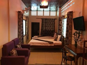 Deluxe Twin Room | Free WiFi - Sovanphum Villa - Hostel (Phnom Penh)