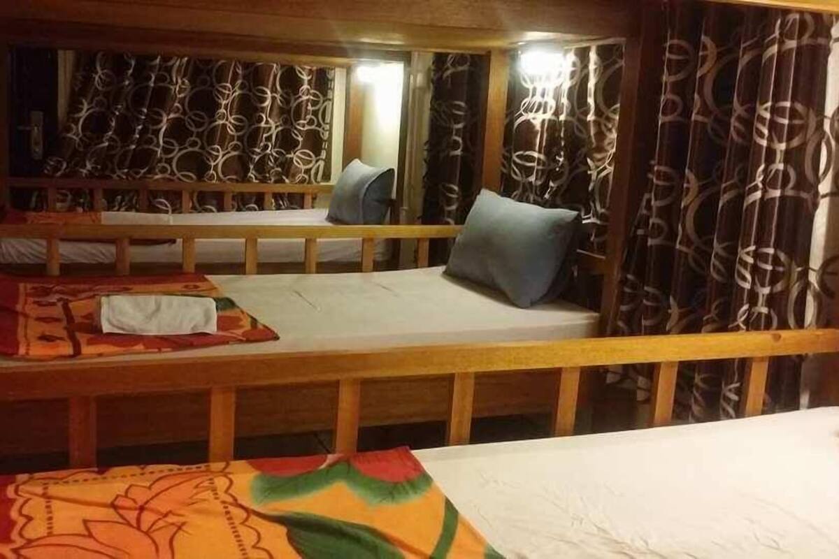 Shared Dormitory, Mixed Dorm