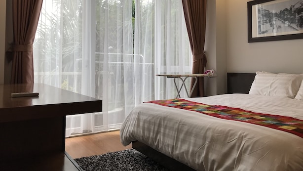 Unclassified image, 1 of 72, button - Anh Tri Flower Apartment (Hanoi)