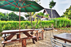 View from room - Pension Ilmare (Onna)