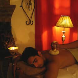 Sauna, bain à remous, soins corporels, soins d'hydrothérapie