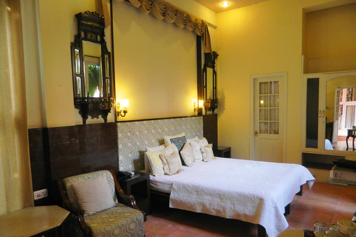 Luxury Room | 1 bedroom, down comforters, minibar, in-room safe