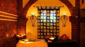Sauna, hot tub, body treatments, hydrotherapy, aromatherapy
