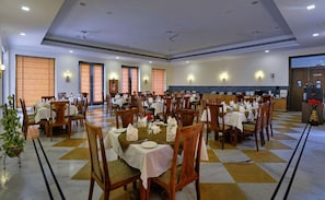 Dining - Achrol Niwas A Treehouse Resort (Amer)