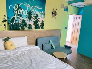 Blackout curtains, free WiFi, bed sheets - Big Fish House (Magong)