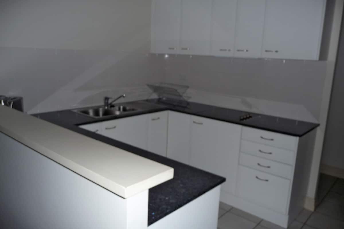 family apartment, 3 bedrooms, 2 bathrooms | private kitchen | full-sized fridge, microwave, oven, stovetop
