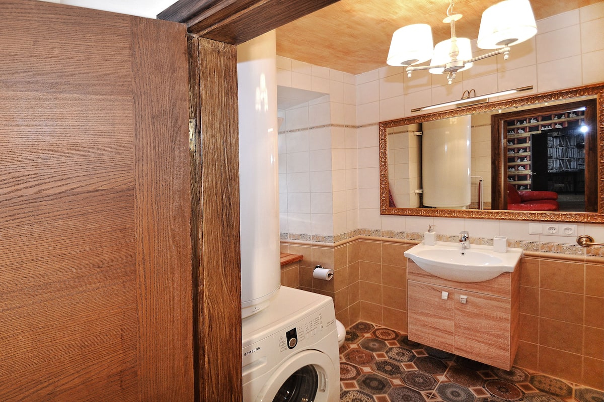 apartment, 1 bedroom | bathroom | free toiletries, hair dryer, towels