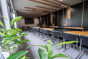Meeting facility - Madanur hotel (Karakol)