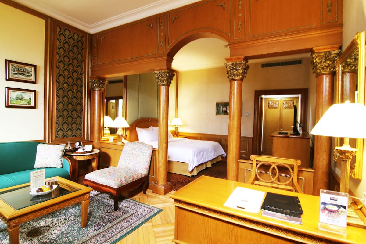 Premium Suite