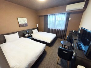 Comfort Twin Room, Non Smoking | Desk, free WiFi, bed sheets