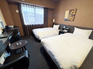 Chambre avec lits jumeaux, fumeurs | Bureau, Wi-Fi gratuit, draps fournis