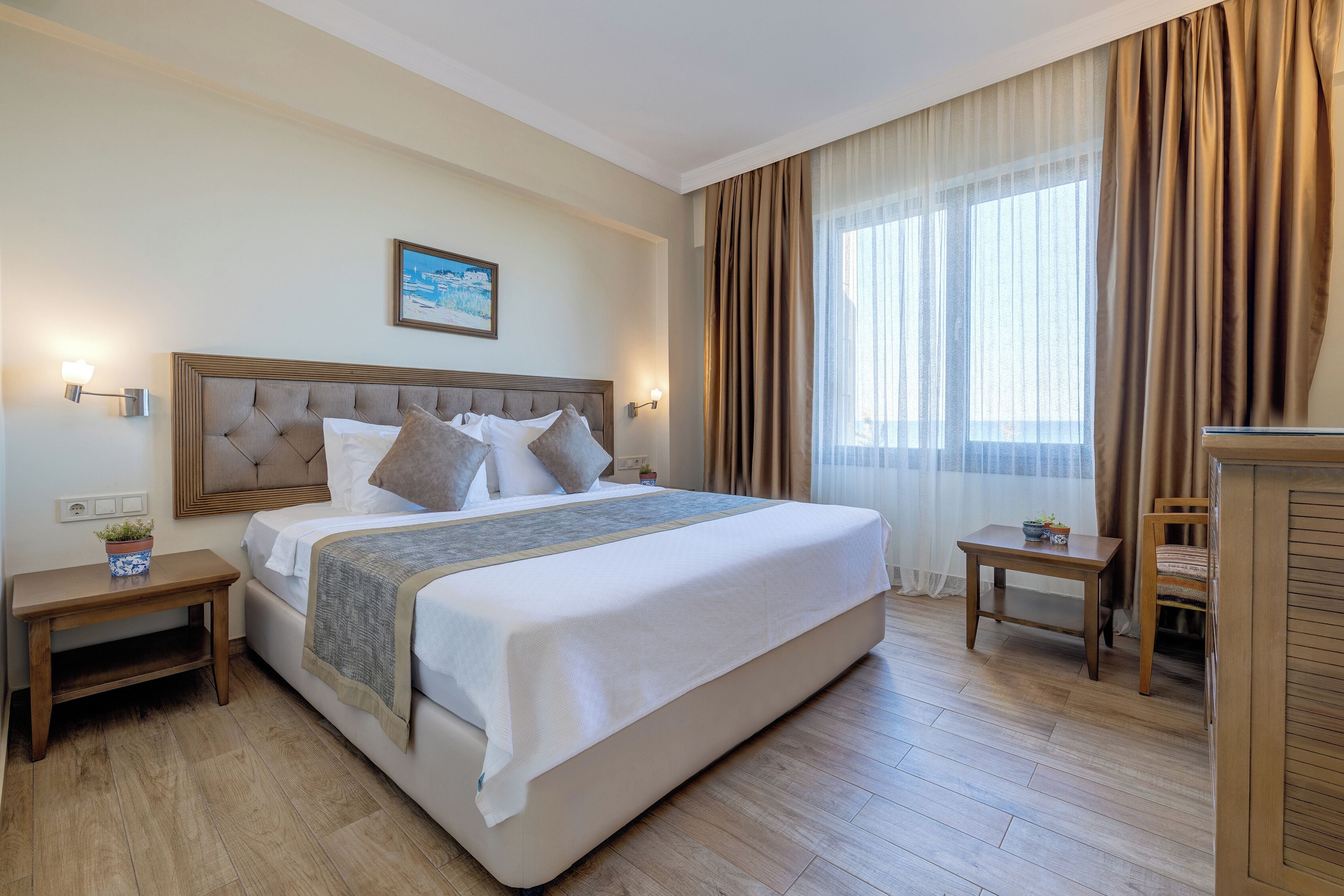 Quarto casal ou duplo standard | Roupas de cama premium, frigobar, cofres nos quartos, cortinas blackout