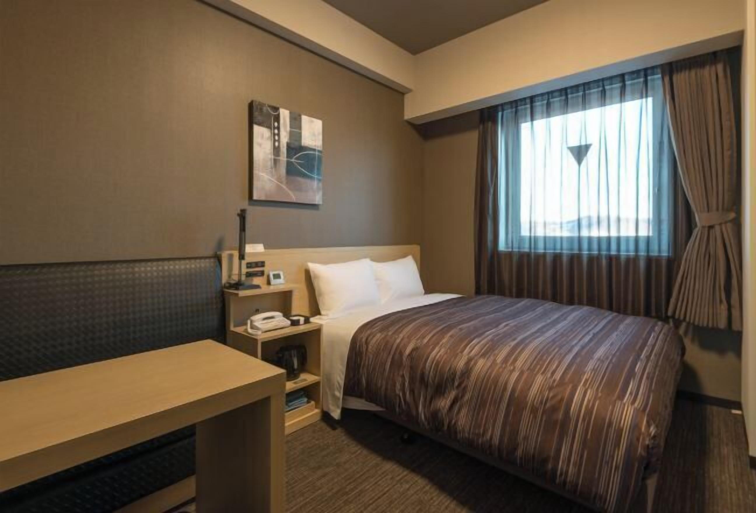 Bureau, Wi-Fi gratuit, draps fournis