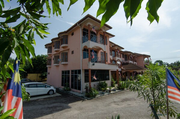 Property entrance - Anggerik Residence (Alor Gajah)