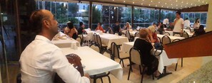 Breakfast, lunch and dinner served - Minay Hotel (Kusadasi)