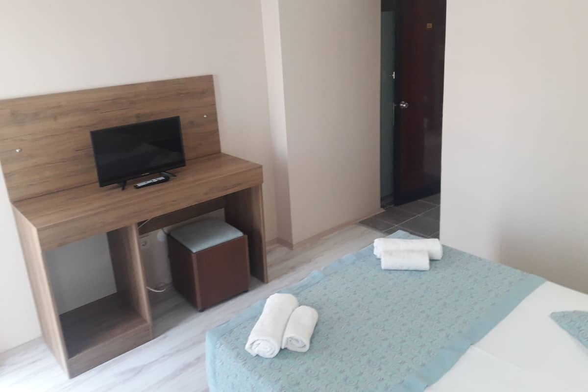 Ruang kerja komputer riba, Wi-fi percuma, cadar katil