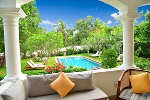 Outdoor pool, a lap pool - Boutique Villa Shanthi (Hikkaduwa)