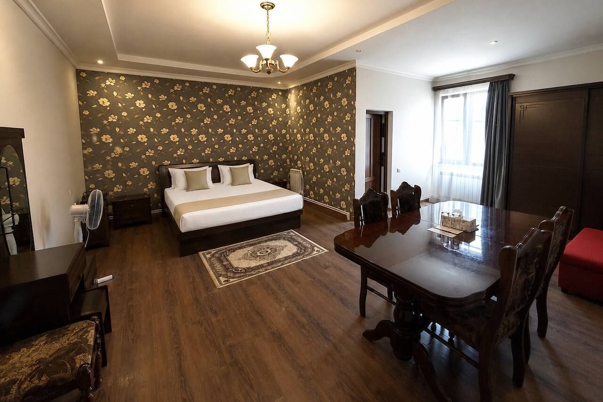 Junior-Suite | Hochwertige Bettwaren, Select-Comfort-Betten, Schreibtisch