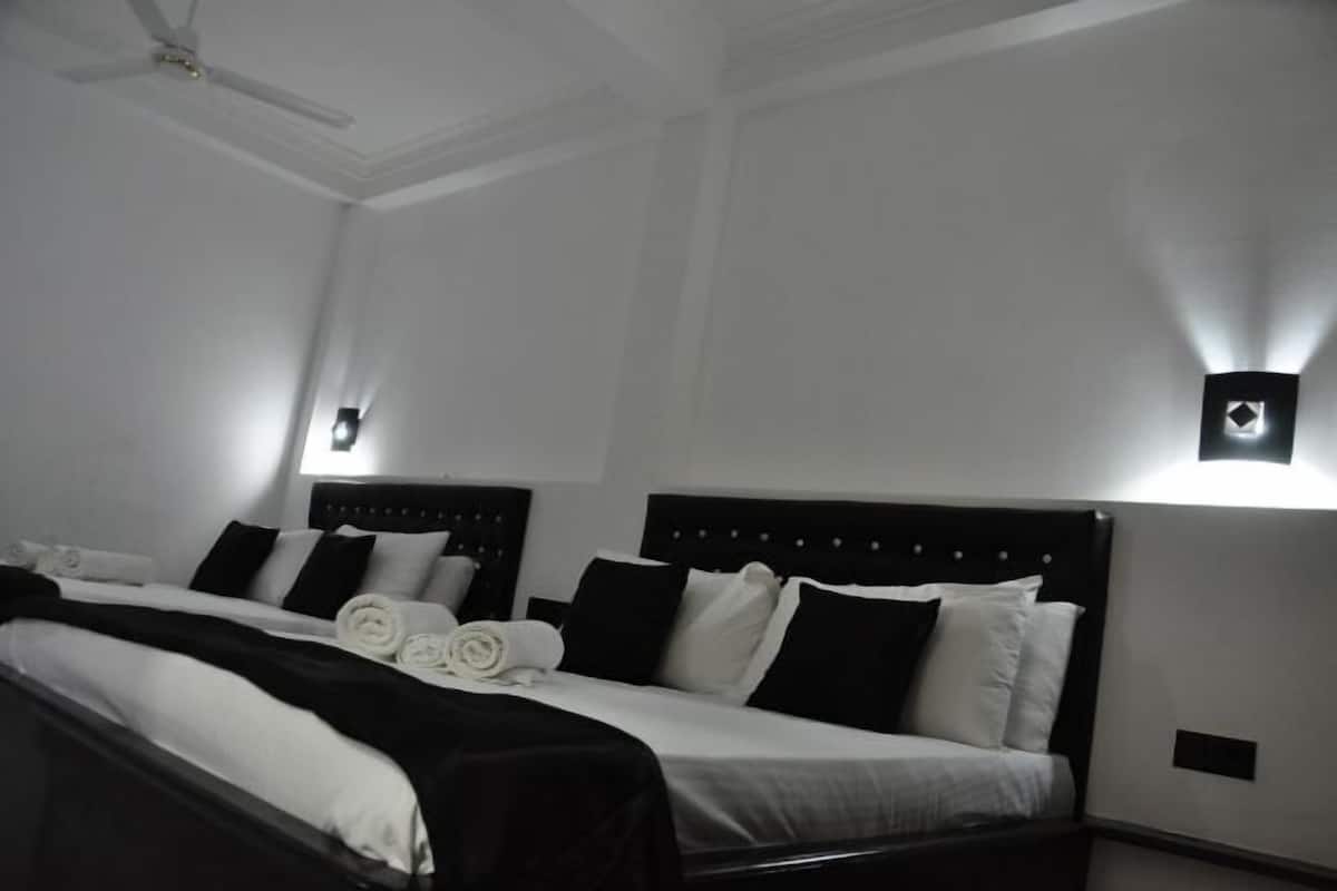 1 habitación, sábanas de algodón egipcio y ropa de cama de alta calidad