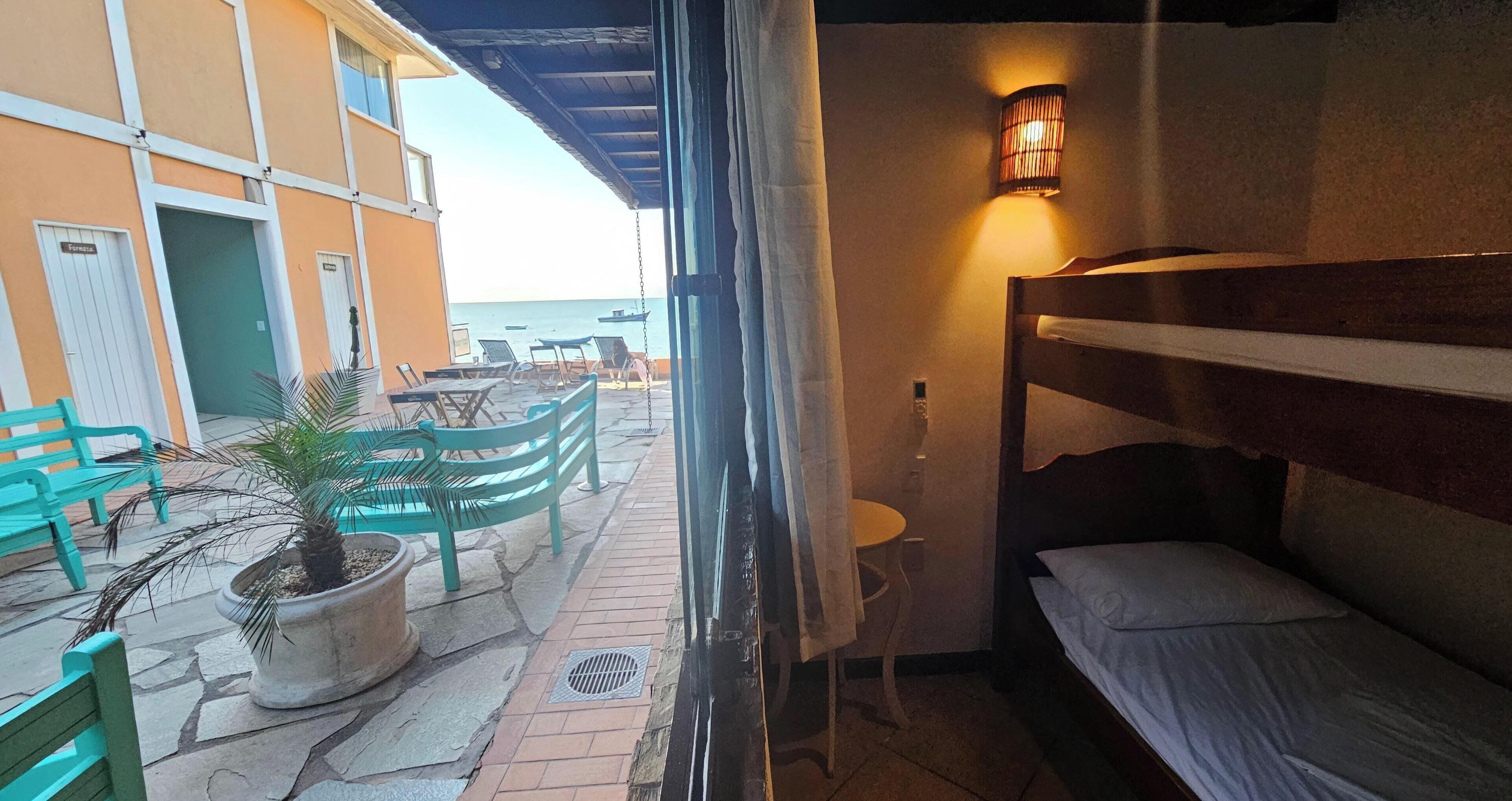 Økonomirom | Blendingsgardiner, wi-fi (inkludert) og sengetøy