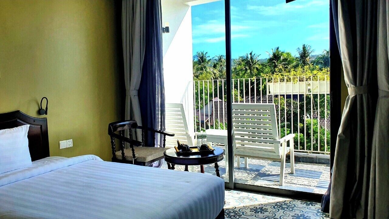 Minibar, in-room safe, desk, blackout drapes