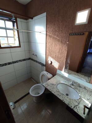 Family Room | Bathroom