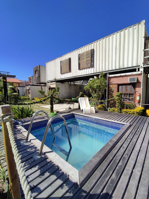 Outdoor pool, pool loungers