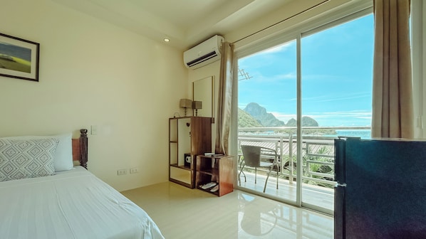 Deluxe Seaview Room