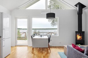 Deluxe Cabin (Excluding Towels, Sheets, Cleaning) | Lake view