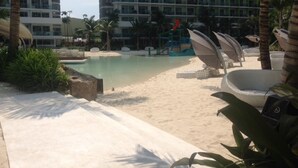 Outdoor pool - Lemco @ Azure Urban Resort Residences (Parañaque)