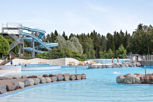 Pool inomhus/utomhus