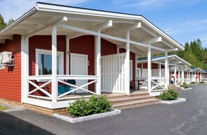 Lingonstuga – 1 sovrum, ej husdjurstillåten (exklusive handdukar, lakan, städning) | Terrass/Patio