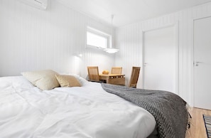 Lingonstuga – 1 sovrum, ej husdjurstillåten (exklusive handdukar, lakan, städning) | Gratis wi-fi, sängkläder och rullstolsanpassning