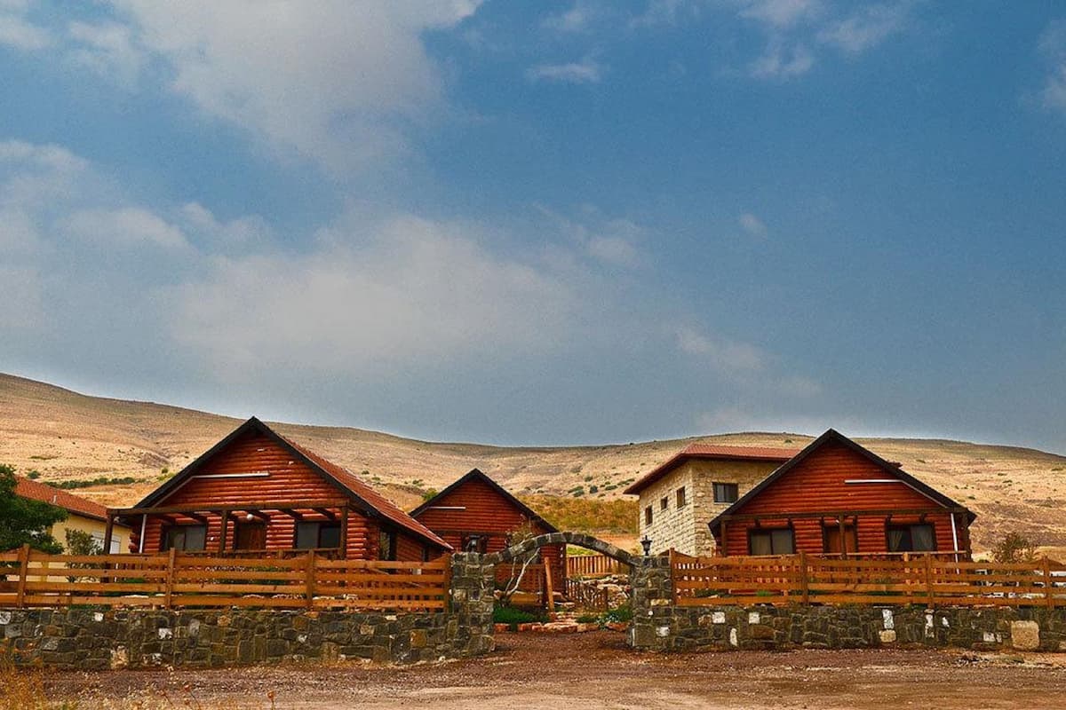 Chalet | 1 bedroom, desk, cribs (free), WiFi (free)