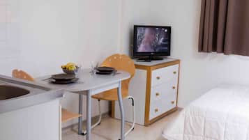 Studio (1 personne) | Restauration dans la chambre