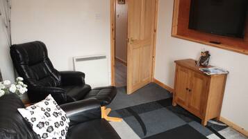 1 chambre, fer et planche Ă  repasser, Wi-Fi gratuit, draps fournis