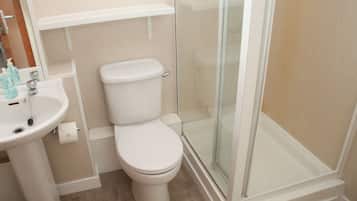 Apartemen, 2 kamar tidur | Kamar mandi | Shower, perlengkapan mandi gratis, pengering rambut, dan handuk