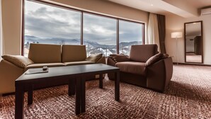 Unclassified image, 3 of 86, button - Grand Hotel Belvedere Brasov (Brasov)