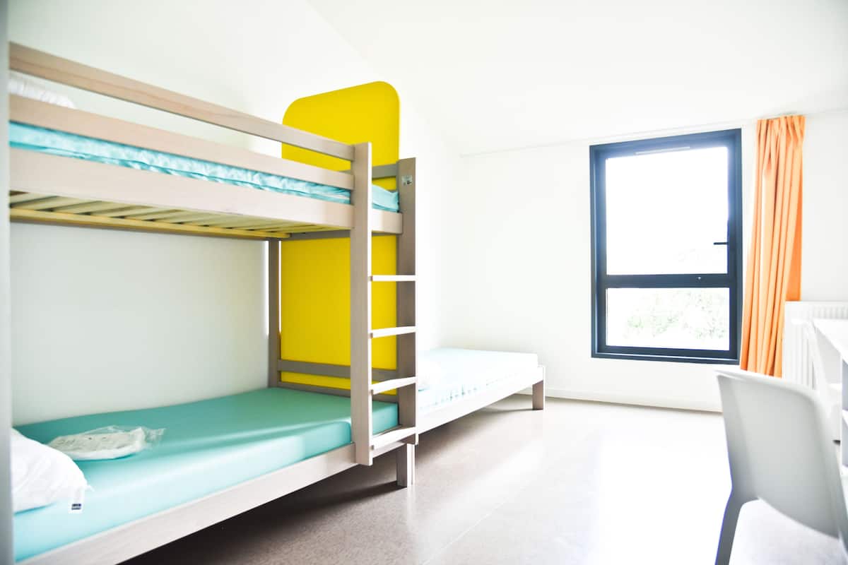 Habitación triple, baño privado (Including Breakfast) | Wifi gratis y ropa de cama