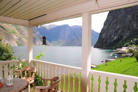 Vista del balcón. Visit Undredal