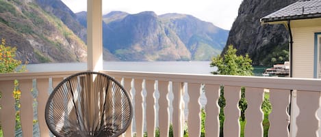 Krossen apt 3. First floor, 2 bedrooms, Fjord View | Terrace/patio