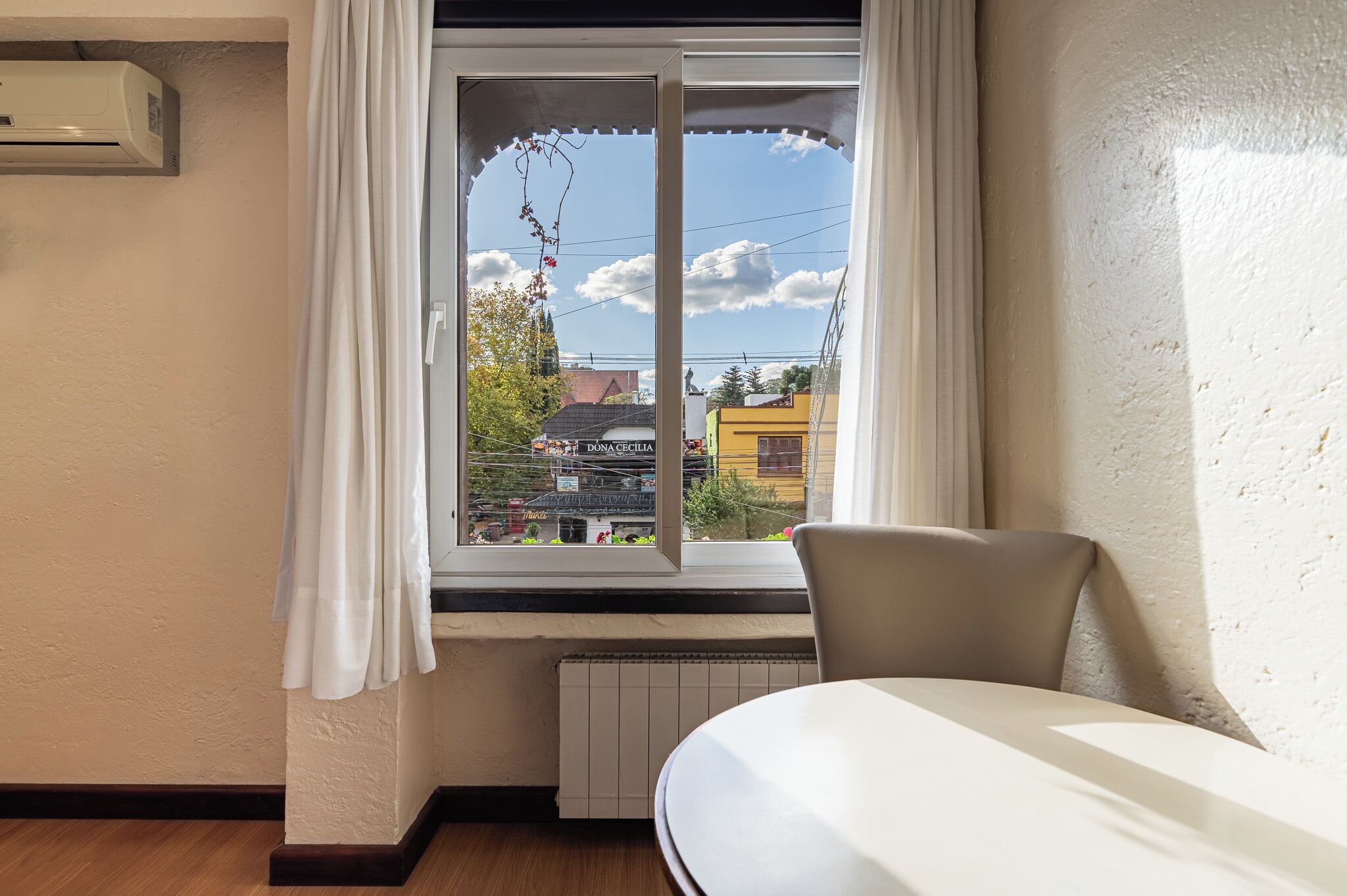 apartamento vista | minibar, in-room safe, desk, blackout curtains