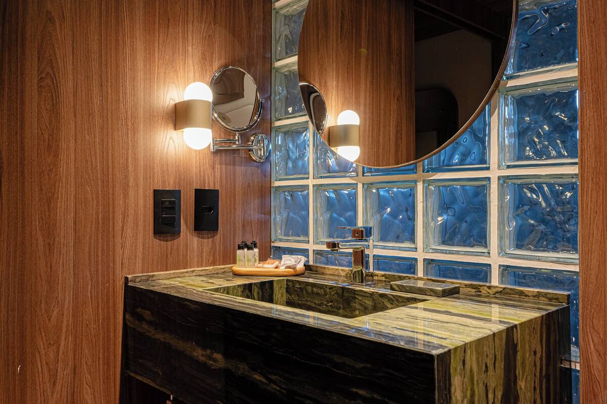 shower, hair dryer, bathrobes, bidet