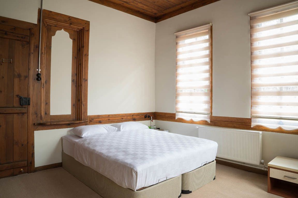 minibar, iron/ironing board, rollaway beds, free wifi