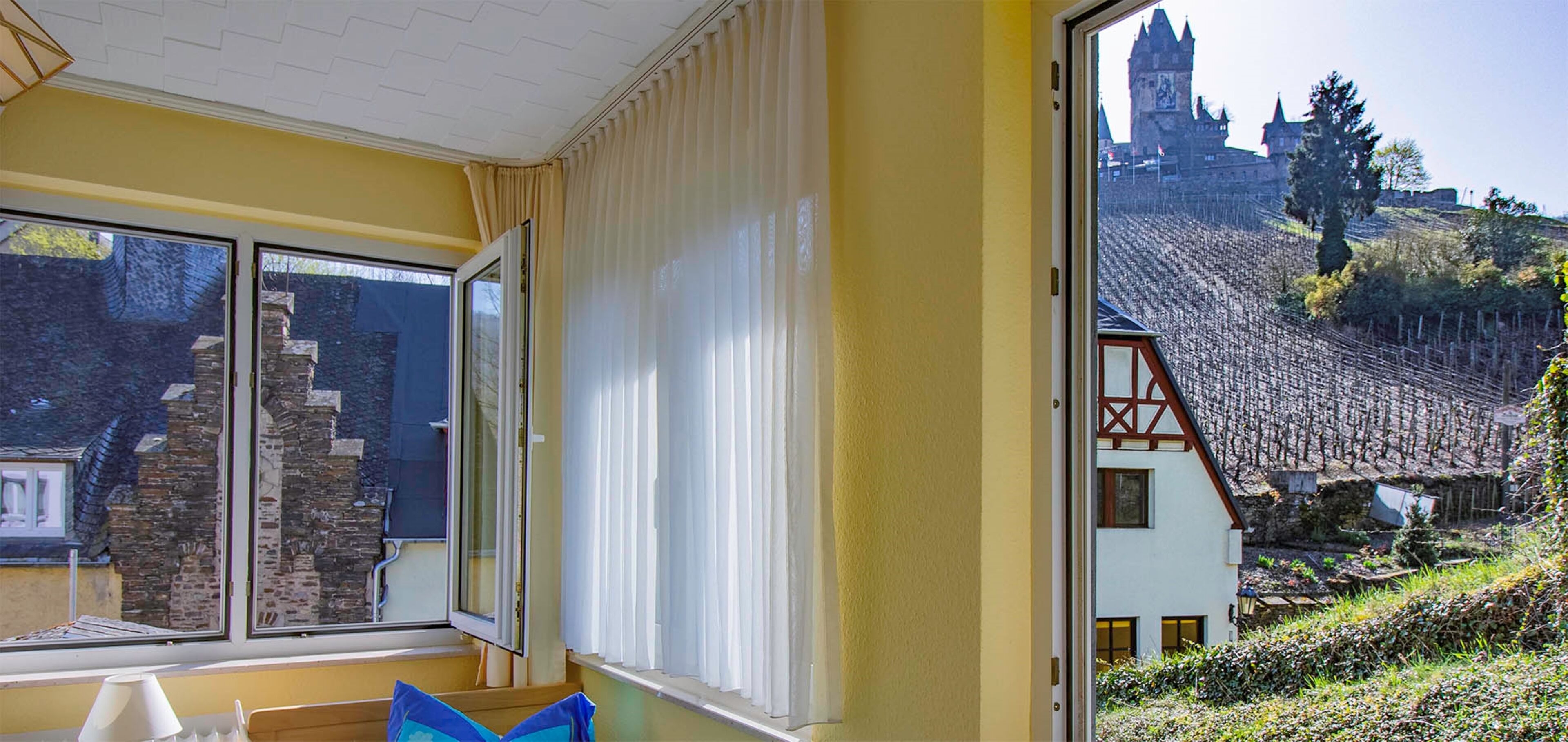 family room, 2 bedrooms, connecting rooms, slope side | 1 bedroom, hypo-allergenic bedding, soundproofing, travel cot