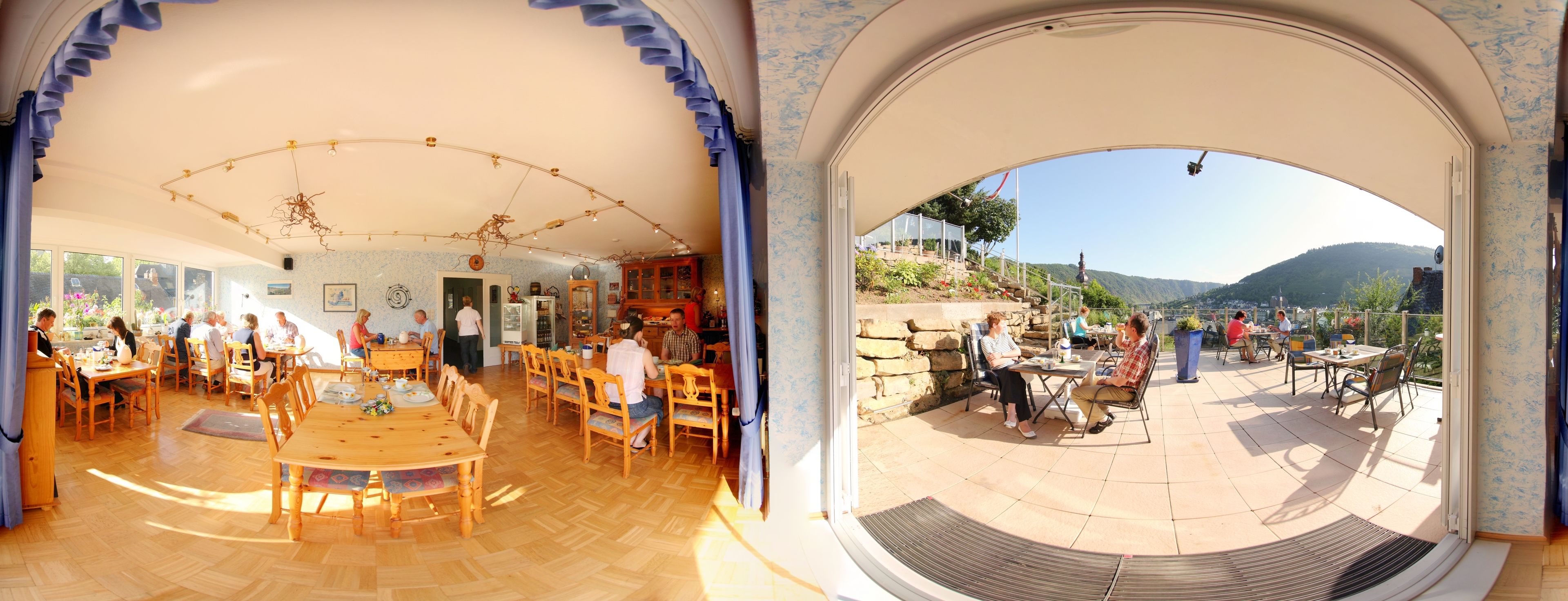 daily continental breakfast (eur 20 per person)