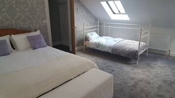 Townhome, 2 Bedrooms, Kitchen | Premium bedding, individually decorated, individually furnished